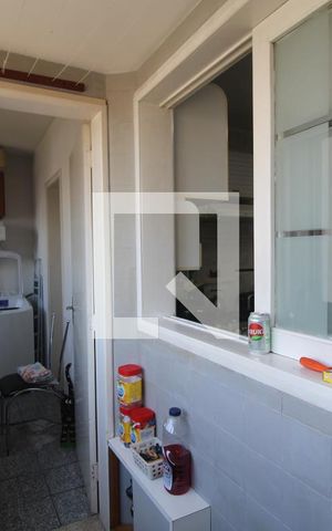 Apartamento à venda com 107m², 3 quartos e 1 vagaÁrea de Serviço