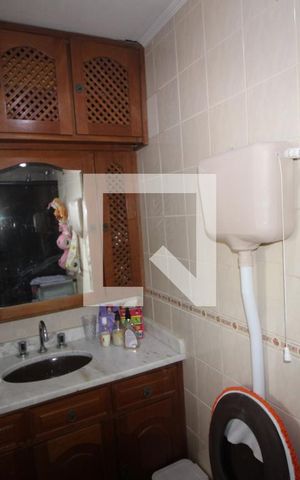 Apartamento à venda com 107m², 3 quartos e 1 vagaBanheiro da Suíte