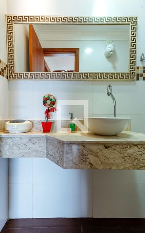 Casa à venda com 175m², 2 quartos e 2 vagasBanheiro do Espaço Gourmet