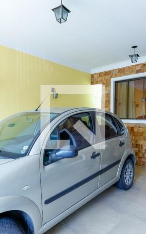 Casa à venda com 175m², 2 quartos e 2 vagasGaragem