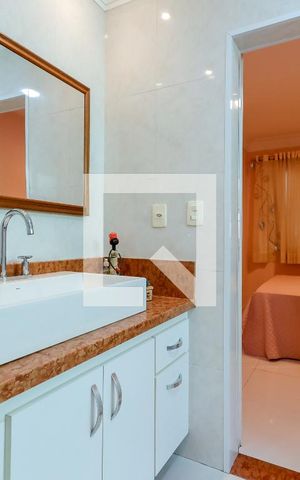 Casa à venda com 175m², 2 quartos e 2 vagasBanheiro Quartos 1 e 2