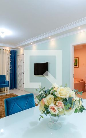 Casa à venda com 175m², 2 quartos e 2 vagasSala