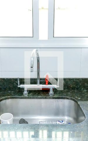 Casa à venda com 175m², 2 quartos e 2 vagasCozinha