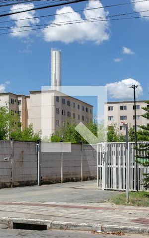 Apartamento para alugar com 44m², 2 quartos e 1 vaga Apartamento para alugar com 44m², 2 quartos e 1 vagaFachada