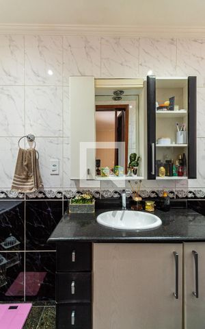 Casa à venda com 132m², 3 quartos e 2 vagasBanheiro da Suíte Principal