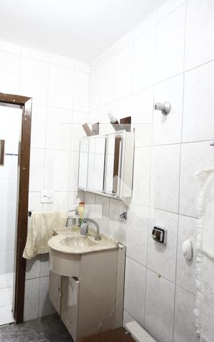 Casa à venda com 114m², 2 quartos e 1 vagaBanheiro