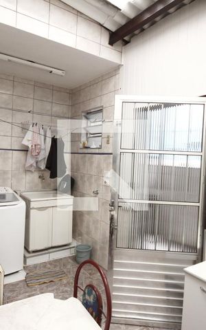 Casa à venda com 114m², 2 quartos e 1 vagaÁrea de Serviço