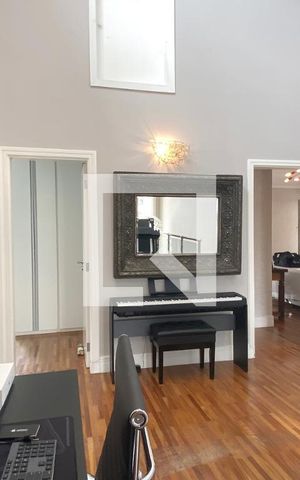 Casa de condomínio à venda com 361m², 5 quartos e 4 vagashall