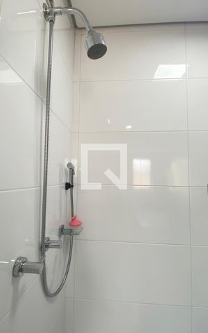 Casa de condomínio à venda com 361m², 5 quartos e 4 vagasbanheiro da Suíte 5 
