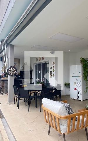 Casa de condomínio à venda com 361m², 5 quartos e 4 vagasVaranda da Sala
