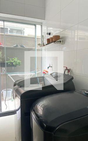 Casa de condomínio à venda com 361m², 5 quartos e 4 vagasÁrea de Serviço