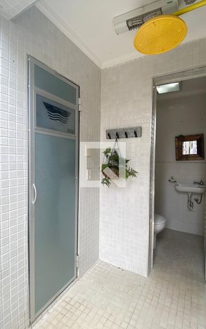 Casa de condomínio à venda com 361m², 5 quartos e 4 vagasSaúna