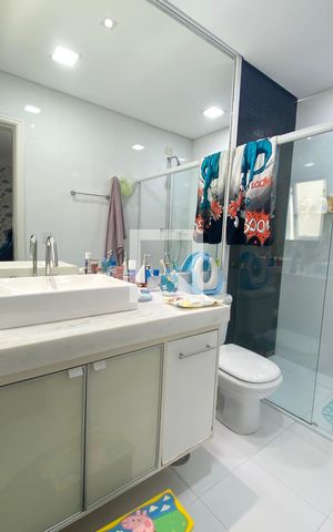Casa de condomínio à venda com 361m², 5 quartos e 4 vagasBanheiro da Suíte 3