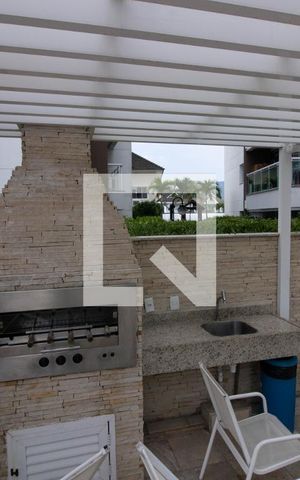 Apartamento à venda com 120m², 2 quartos e 1 vaga Apartamento à venda com 120m², 2 quartos e 1 vagaÁrea comum - Churrasqueira