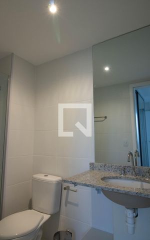 Apartamento à venda com 120m², 2 quartos e 1 vaga Apartamento à venda com 120m², 2 quartos e 1 vagaBanheiro da Suíte 2
