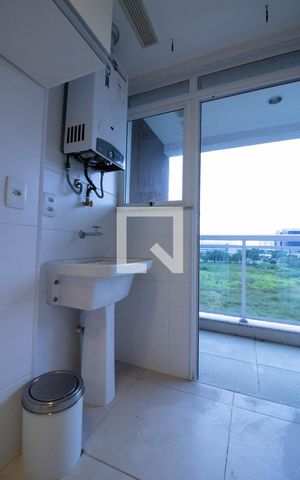 Apartamento à venda com 120m², 2 quartos e 1 vaga Apartamento à venda com 120m², 2 quartos e 1 vagaÁrea de Serviço