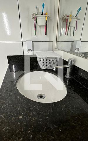 Casa à venda com 352m², 2 quartos e 2 vagasPia do Banheiro