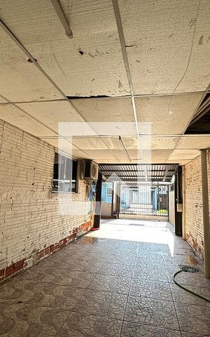 Casa à venda com 352m², 2 quartos e 2 vagasGaragem