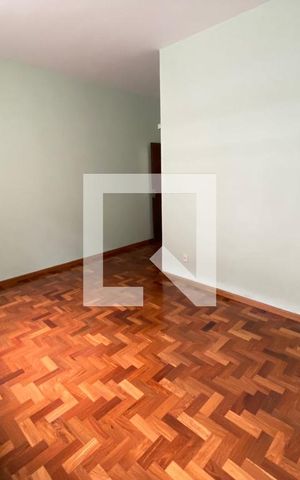 Casa à venda com 280m², 4 quartos e 2 vagasQuarto 6 - Suíte