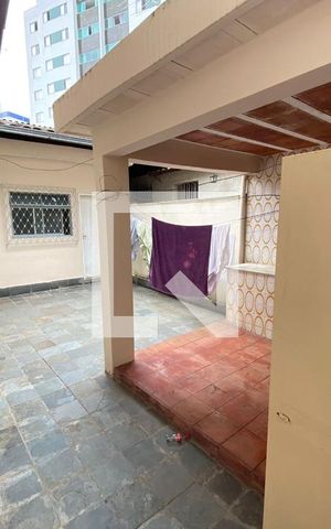 Casa à venda com 280m², 4 quartos e 2 vagasÁrea de Serviço