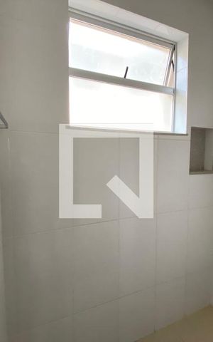Casa à venda com 280m², 4 quartos e 2 vagasBanheiro