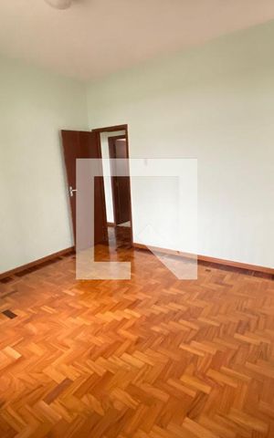 Casa à venda com 280m², 4 quartos e 2 vagasQuarto 4