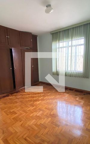 Casa à venda com 280m², 4 quartos e 2 vagasQuarto 4 
