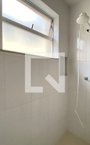 Casa à venda com 280m², 4 quartos e 2 vagasBanheiro