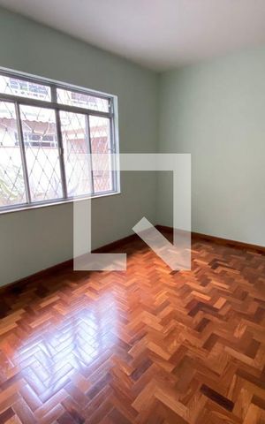 Casa à venda com 280m², 4 quartos e 2 vagasQuarto 6 - Suíte