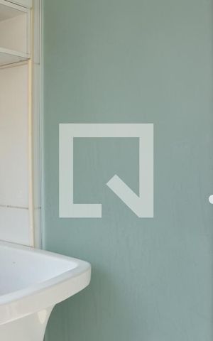 Apartamento à venda com 72m², 3 quartos e 1 vagaÁrea de Serviço