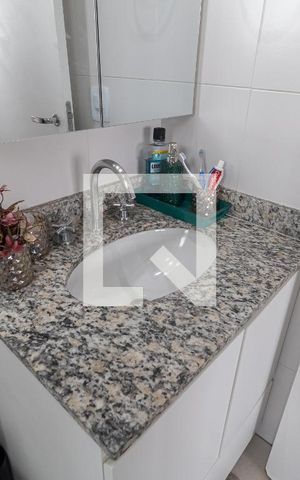 Apartamento à venda com 67m², 2 quartos e 1 vaga Apartamento à venda com 67m², 2 quartos e 1 vagaBanheiro da Suíte