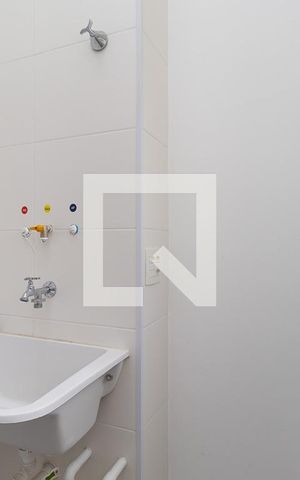 Apartamento à venda com 72m², 3 quartos e 1 vagaÁrea de Serviço