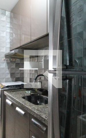 Apartamento à venda com 47m², 2 quartos e 1 vagaCozinha e Área de Serviço