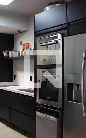 Apartamento à venda com 76m², 1 quarto e sem vaga Apartamento à venda com 76m², 1 quarto e sem vagaCozinha - Armários