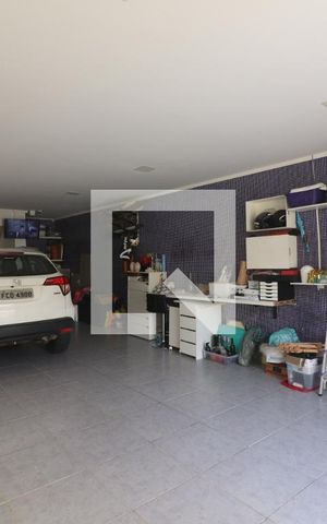 Casa à venda com 220m², 3 quartos e 3 vagasGaragem