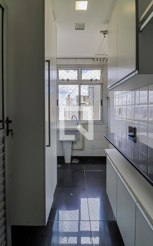 Apartamento à venda com 85m², 3 quartos e 2 vagasCozinha e Área de Serviço