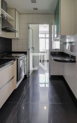 Apartamento à venda com 85m², 3 quartos e 2 vagasCozinha e Área de Serviço