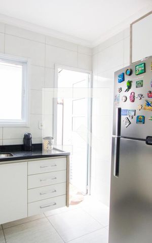 Casa à venda com 139m², 3 quartos e 3 vagas Casa à venda com 139m², 3 quartos e 3 vagasCozinha