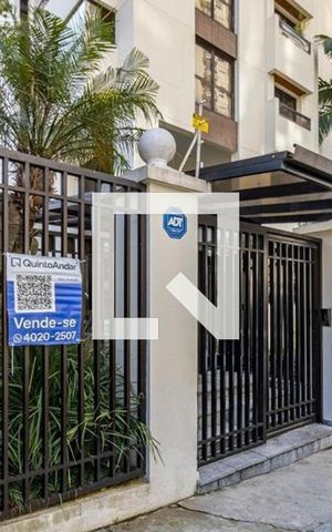 Apartamento à venda com 140m², 3 quartos e 3 vagas Apartamento à venda com 140m², 3 quartos e 3 vagasEntrada