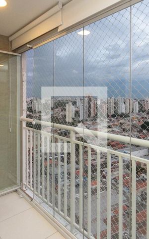 Apartamento à venda com 50m², 2 quartos e 1 vaga Apartamento à venda com 50m², 2 quartos e 1 vagaVaranda
