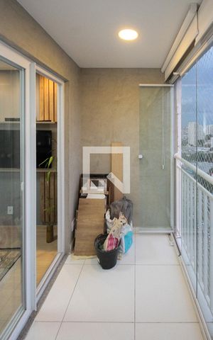 Apartamento à venda com 50m², 2 quartos e 1 vaga Apartamento à venda com 50m², 2 quartos e 1 vagaVaranda