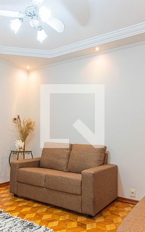 Casa à venda com 160m², 2 quartos e 2 vagas Casa à venda com 160m², 2 quartos e 2 vagasSala