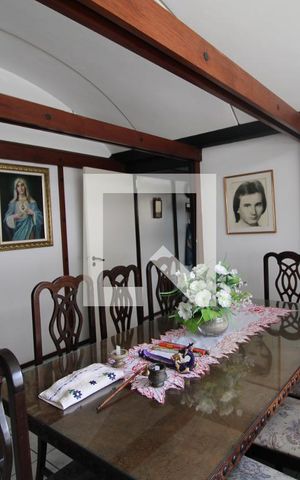 Casa à venda com 750m², 4 quartos e 3 vagasCopa