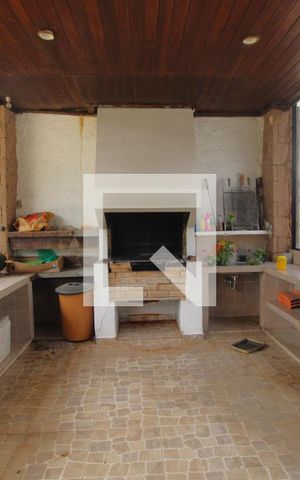 Casa à venda com 750m², 4 quartos e 3 vagasChurrasqueira