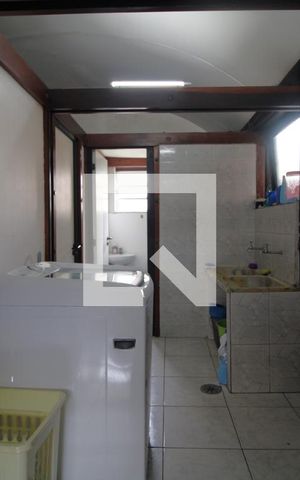 Casa à venda com 750m², 4 quartos e 3 vagasLavanderia