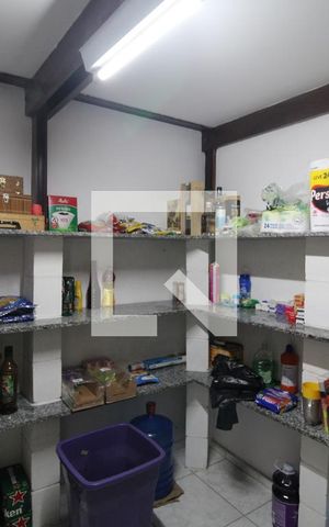 Casa à venda com 750m², 4 quartos e 3 vagasDespensa