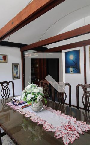 Casa à venda com 750m², 4 quartos e 3 vagasCopa