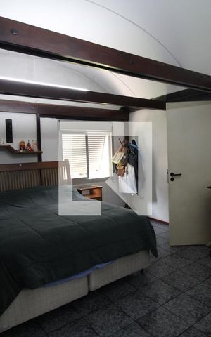 Casa à venda com 750m², 4 quartos e 3 vagasSuíte 2