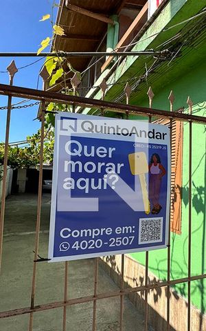 Casa à venda com 200m², 3 quartos e 2 vagasFachada