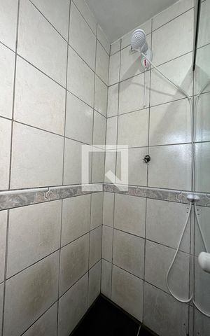 Casa à venda com 200m², 3 quartos e 2 vagasBanheiro 2